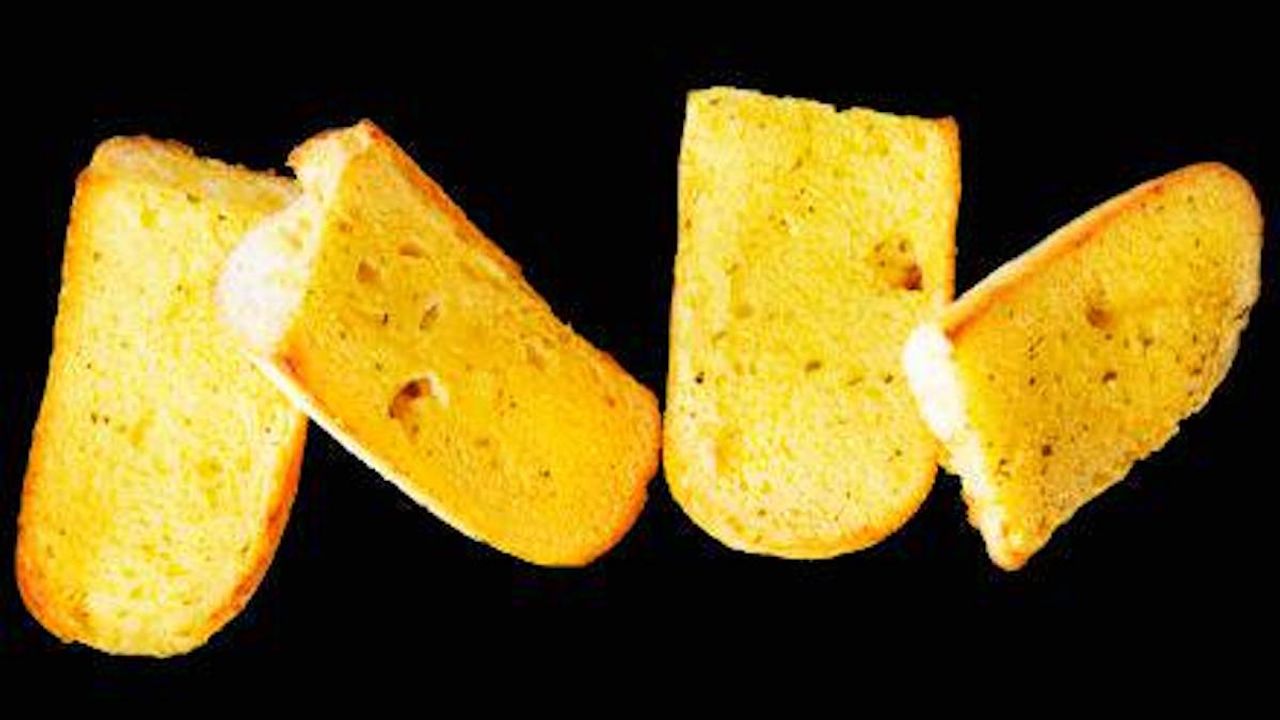 Vegan Garlic Bread (3175 kJ)