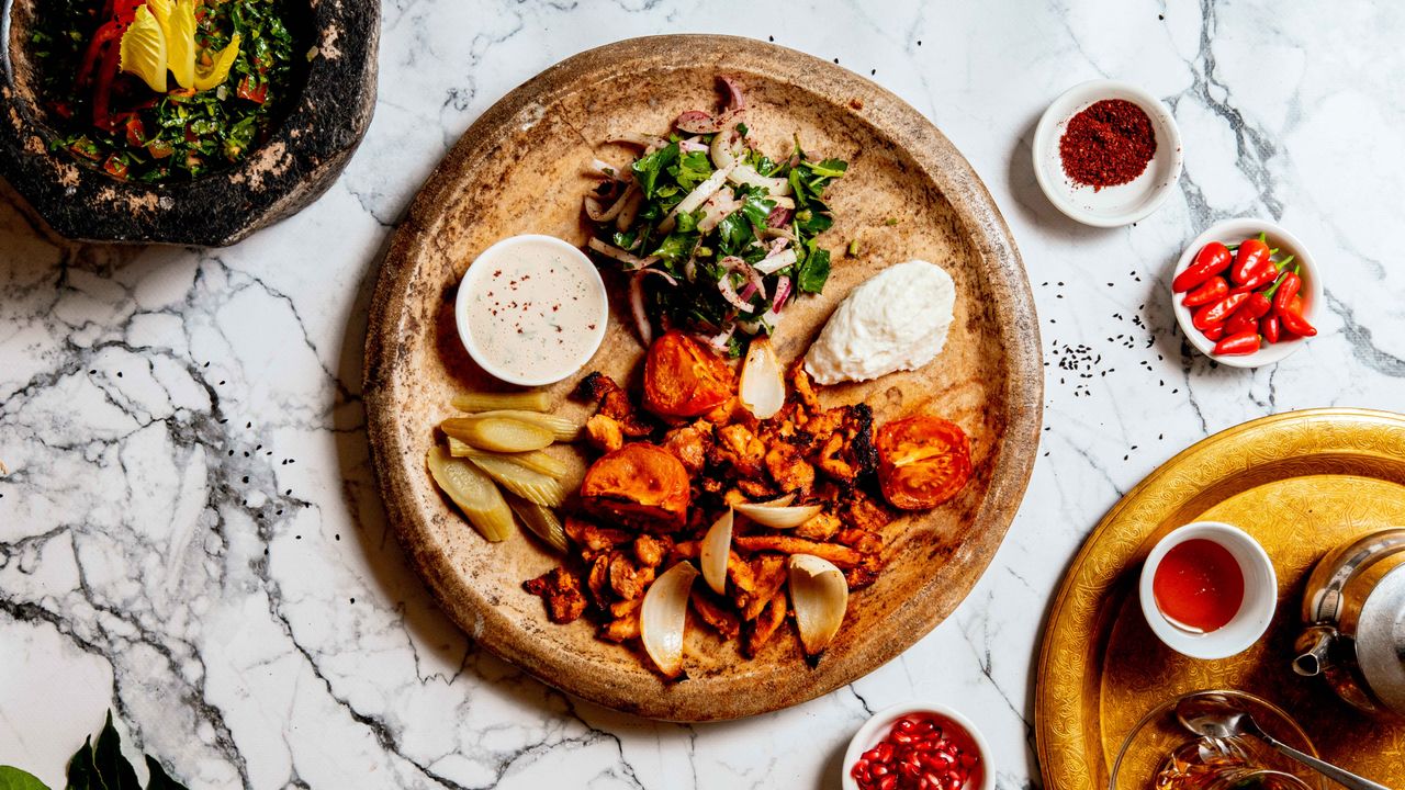 CHICKEN SHAWARMA