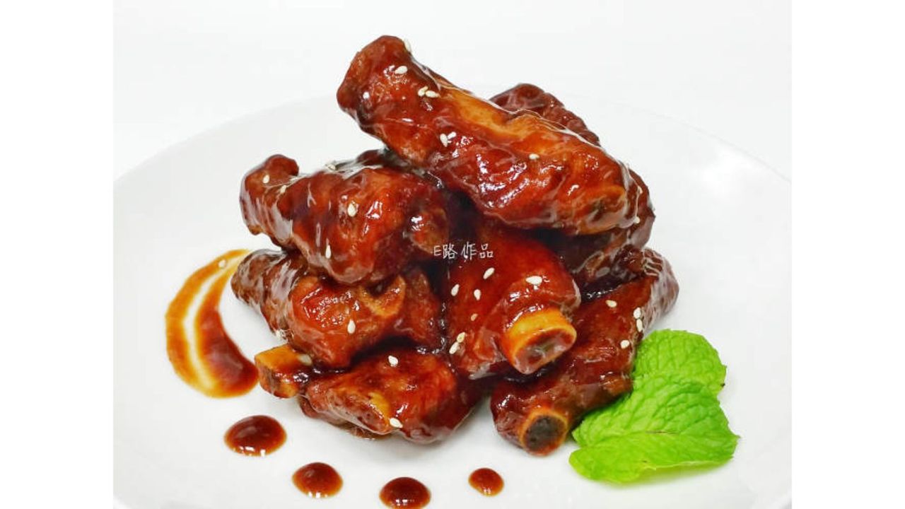 Pork Spareribs with Mandarin sauce