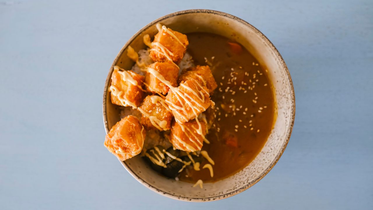 CURRY TOFU BOWL