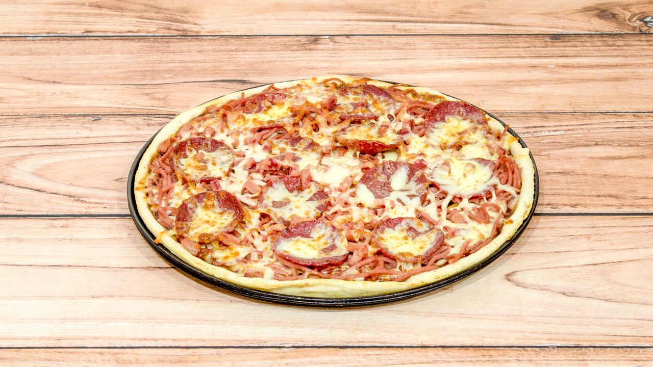 Meat Lovers Classic Pizza