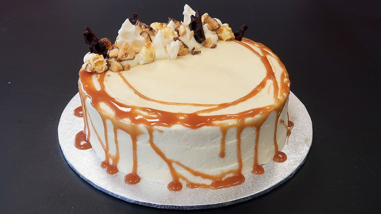 Fun Size Caramel Banana Cake