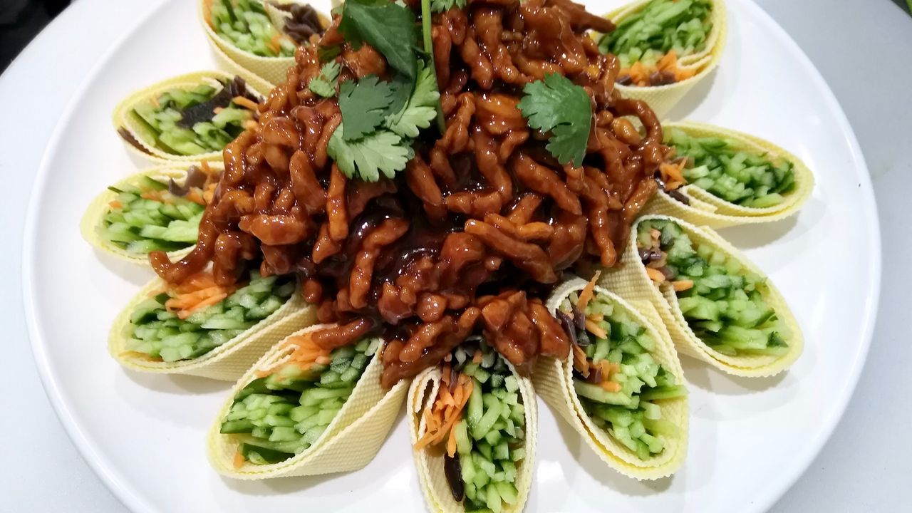 Sautéed Shredded Pork with Tofu Salad Wrap