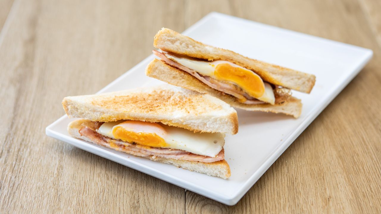 Bacon and Egg Toasted Sandwich
