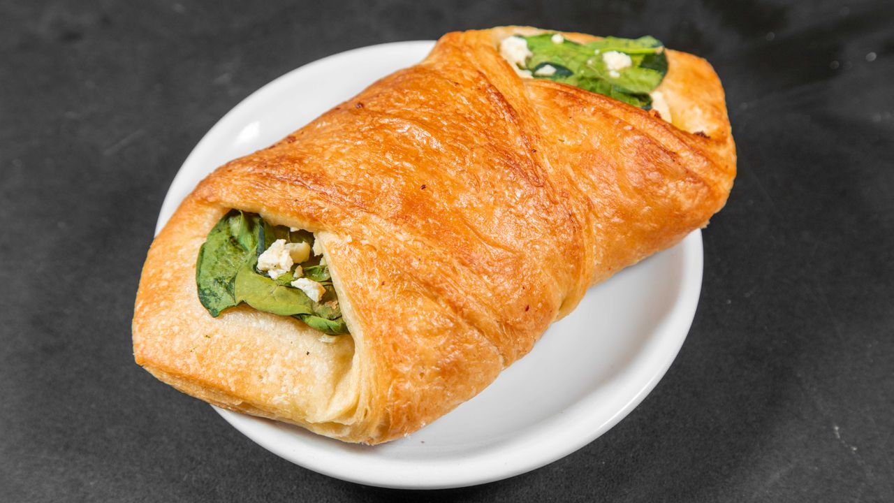Cheese & Spinach Croissant Pastry