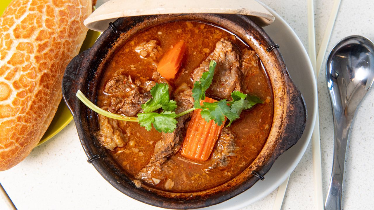 61. Beef Casserole with Bread Roll