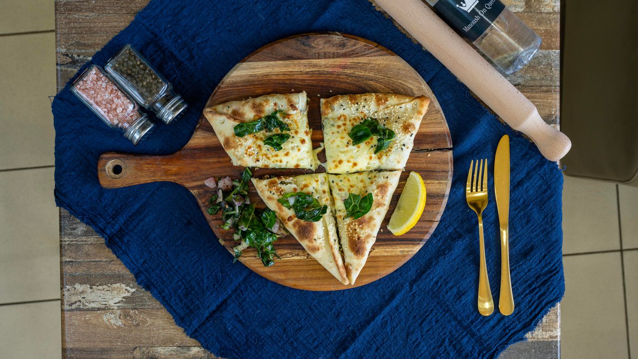 Spinach & Cheese Pide