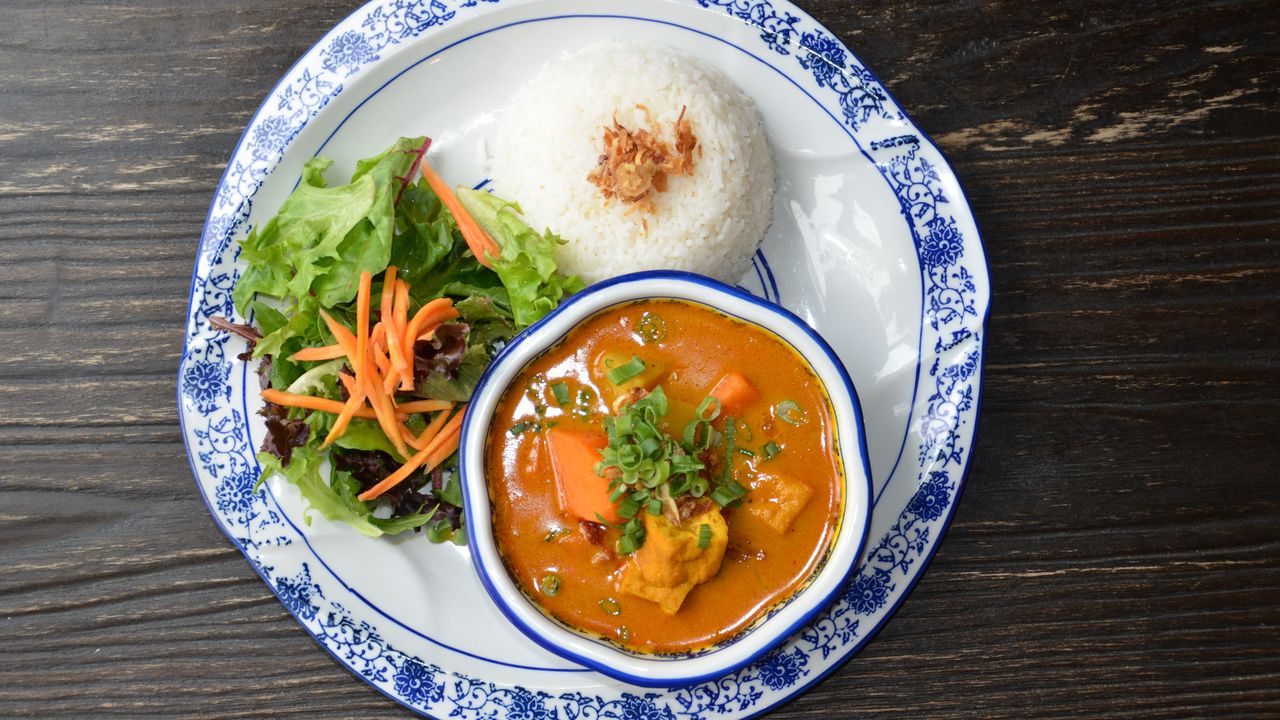 Vegetarian Curry with Steamed Rice