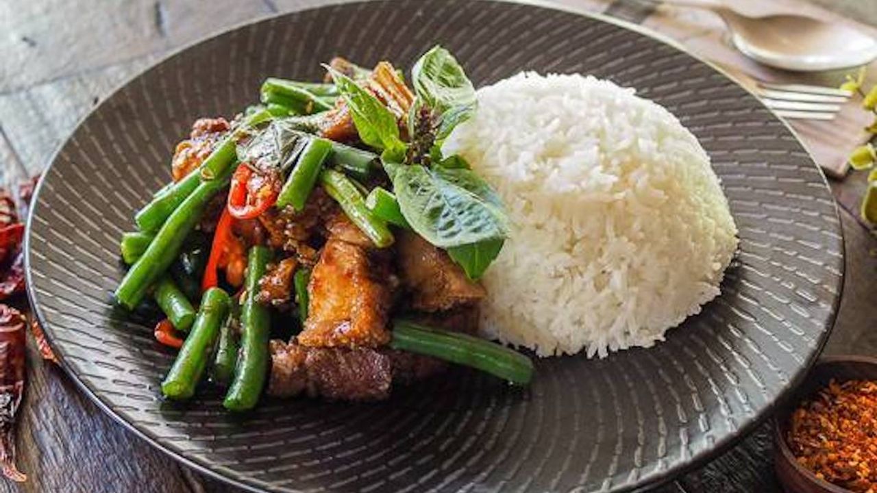 Crispy Pork & Sweet Basil Stir Fry with Rice