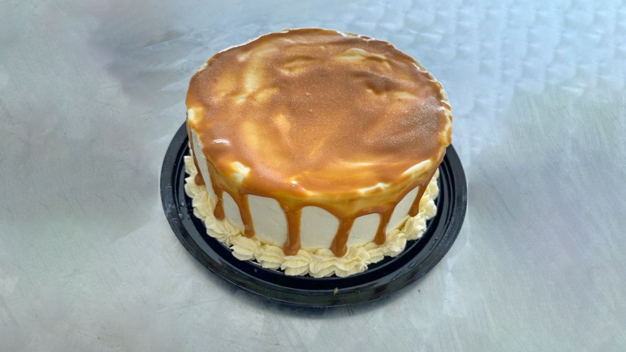 Vanilla Caramel top Ice Cream Cake