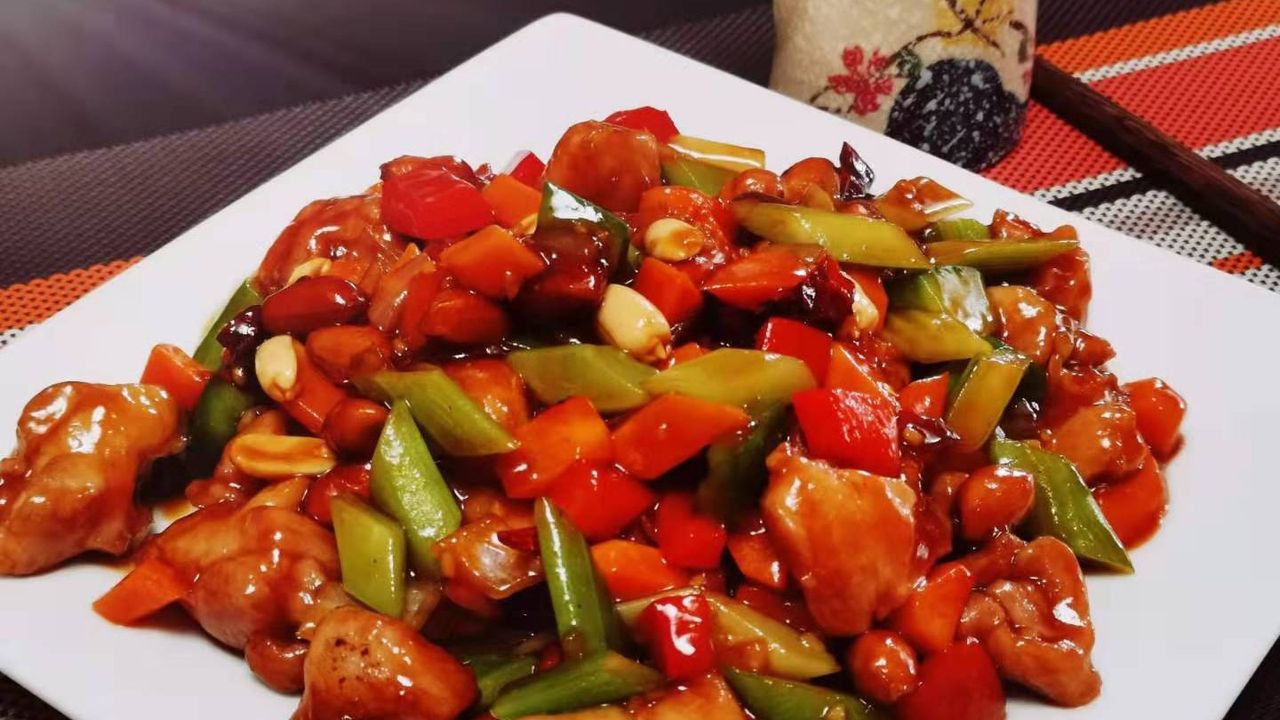 89. Kung Pao Chicken /  宫爆鸡丁