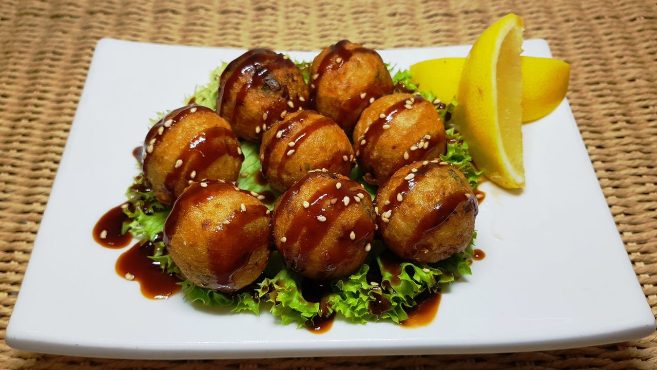 5. Takoyaki (8 pieces)