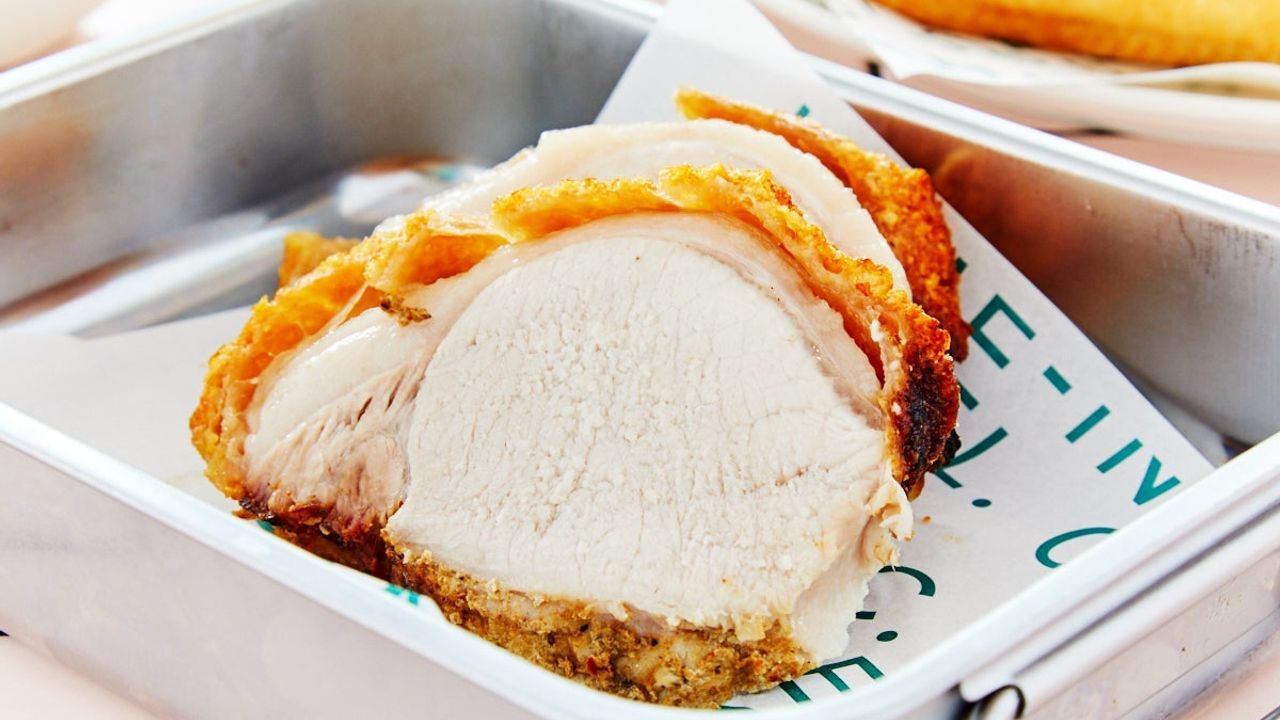 Pork Loin with Crackling and Gravy 200grams
