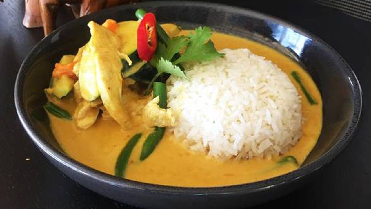 Chicken Yellow Curry (served with rice)