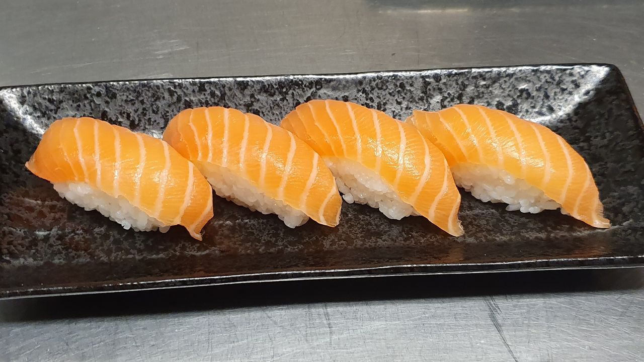 Salmon Nigiri