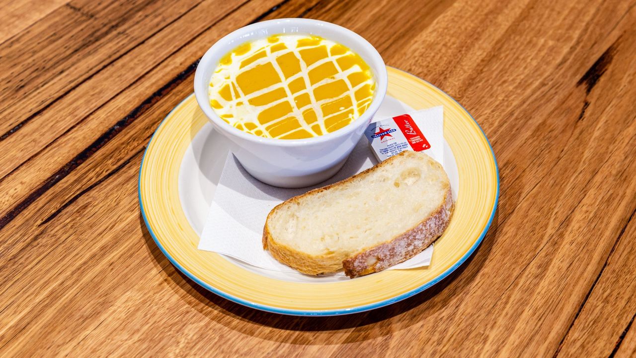 Creamy Pumpkin Soup (V)