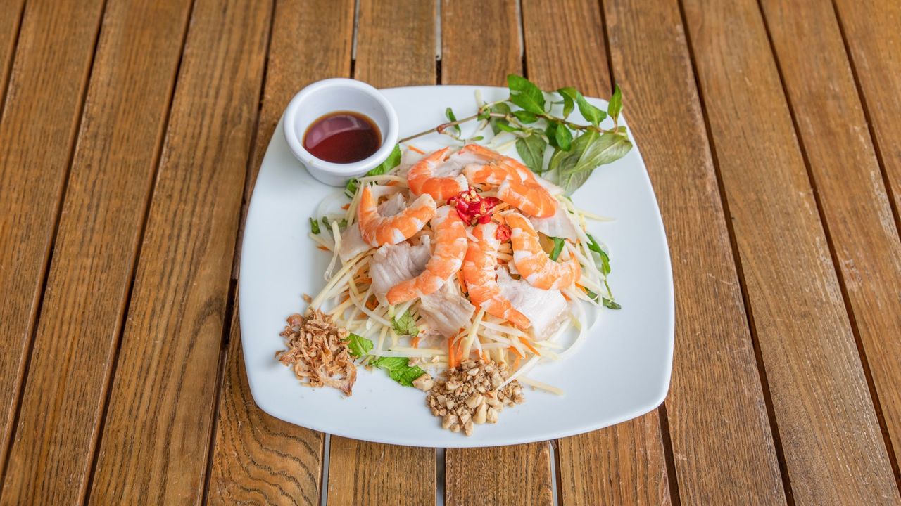 Green Paw Paw Salad
