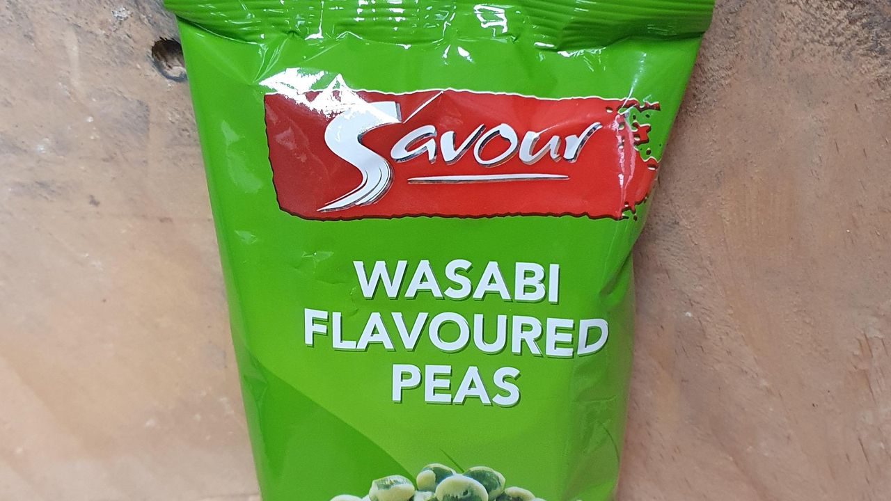 Savour Wasabi Flavoured Peas 100 g