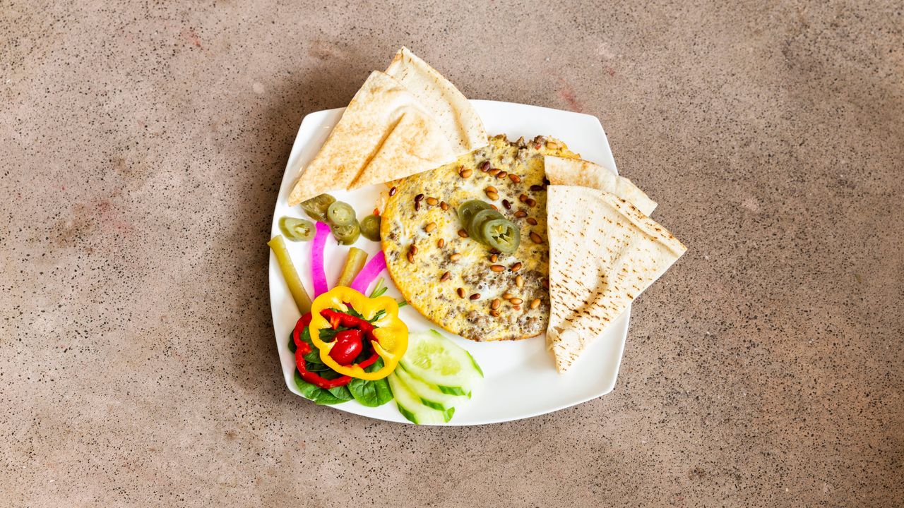 Sujuk & Eggs (GF) (S)