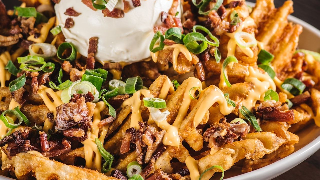 Loaded Waffle Fries (El Classico)