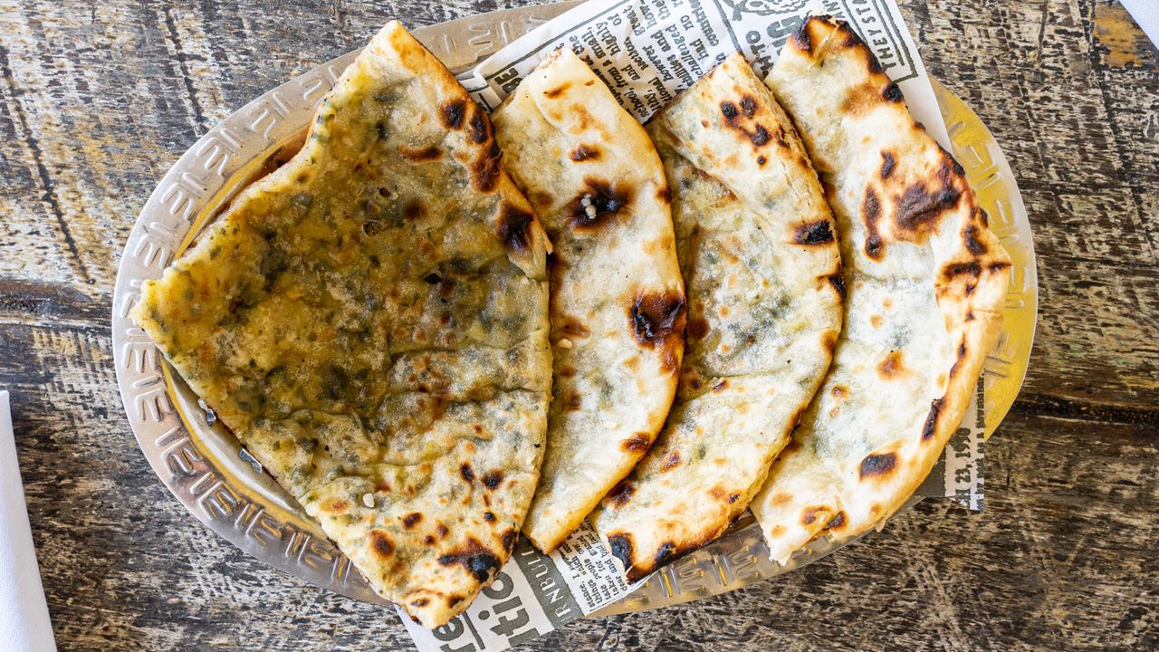 Garlic & Cheese Naan