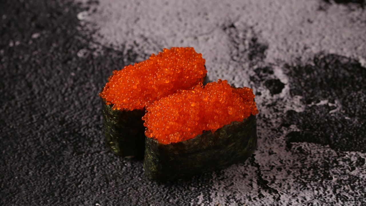 Orange Tobiko Gunkan