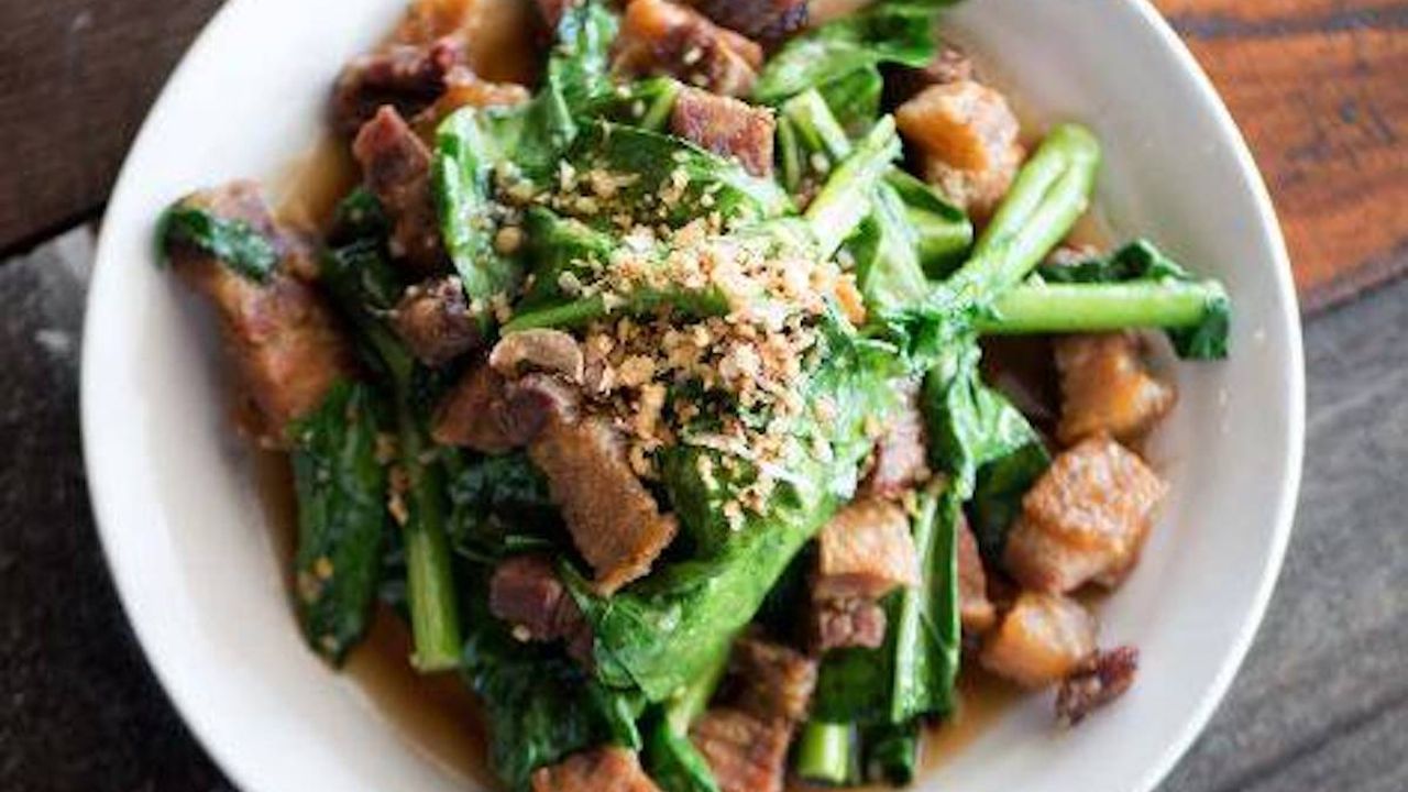 Stir Fried Kailan with Crispy Pork