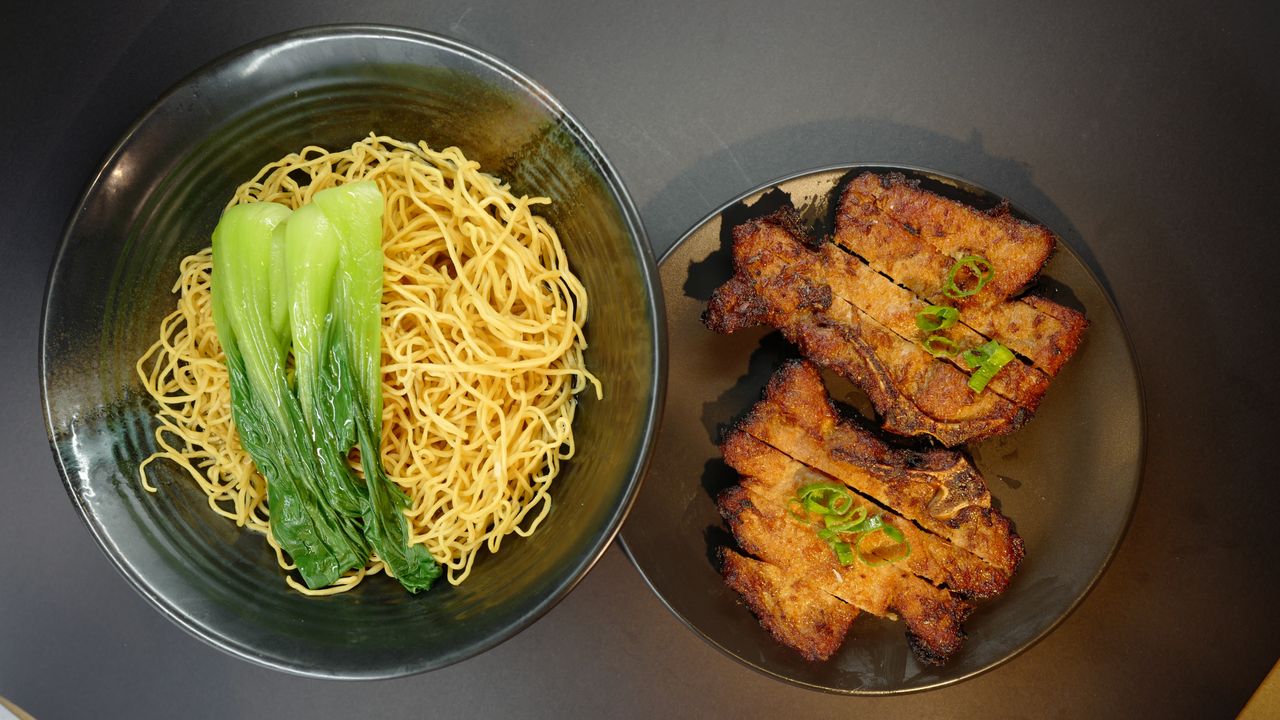 13. Grill Pork Chop with Egg Noodle Soup/豬扒湯麵