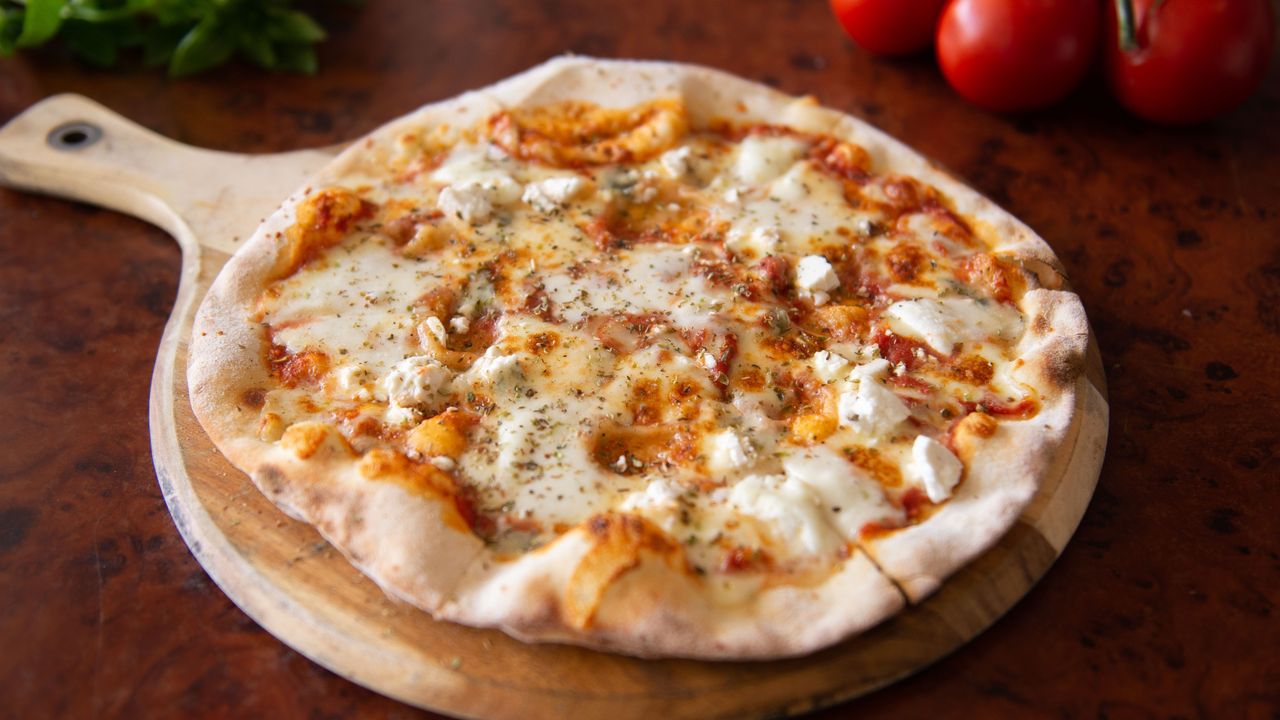 Chiara Pizza (Cheese Lovers)