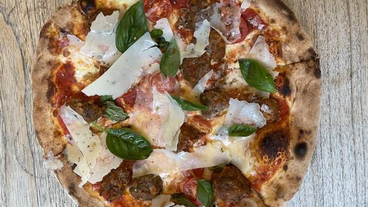 Meatballs Pizza