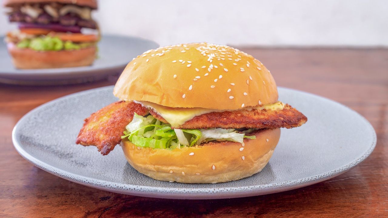 Portuguese Chicken Burger (Spicy)