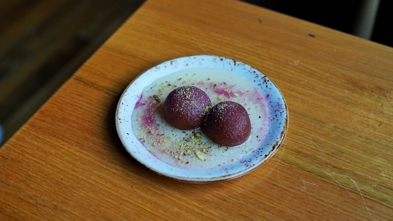 Gulab Jamun 2pc