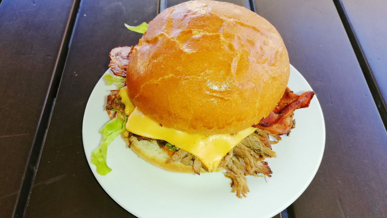Pulled Beef Burger