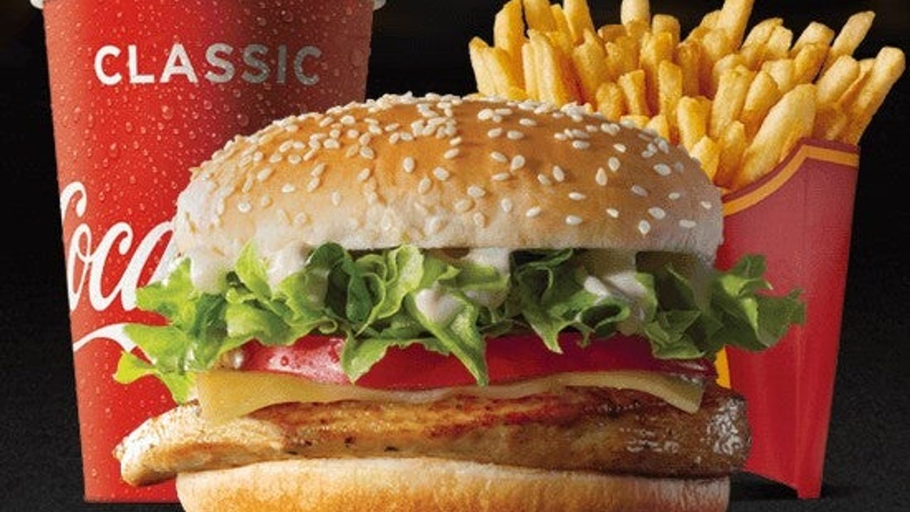 Grilled Chicken Deluxe Burger