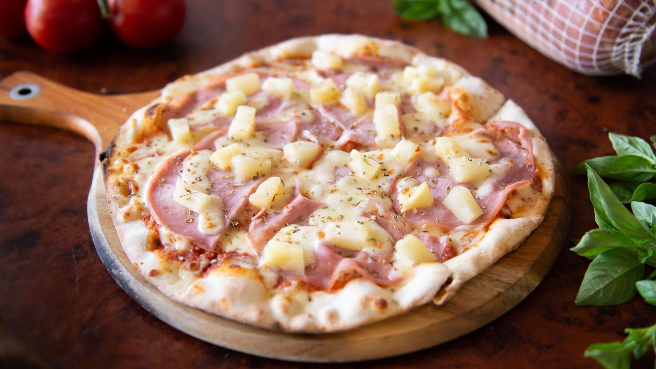 Patrizia Pizza (Hawaiian)