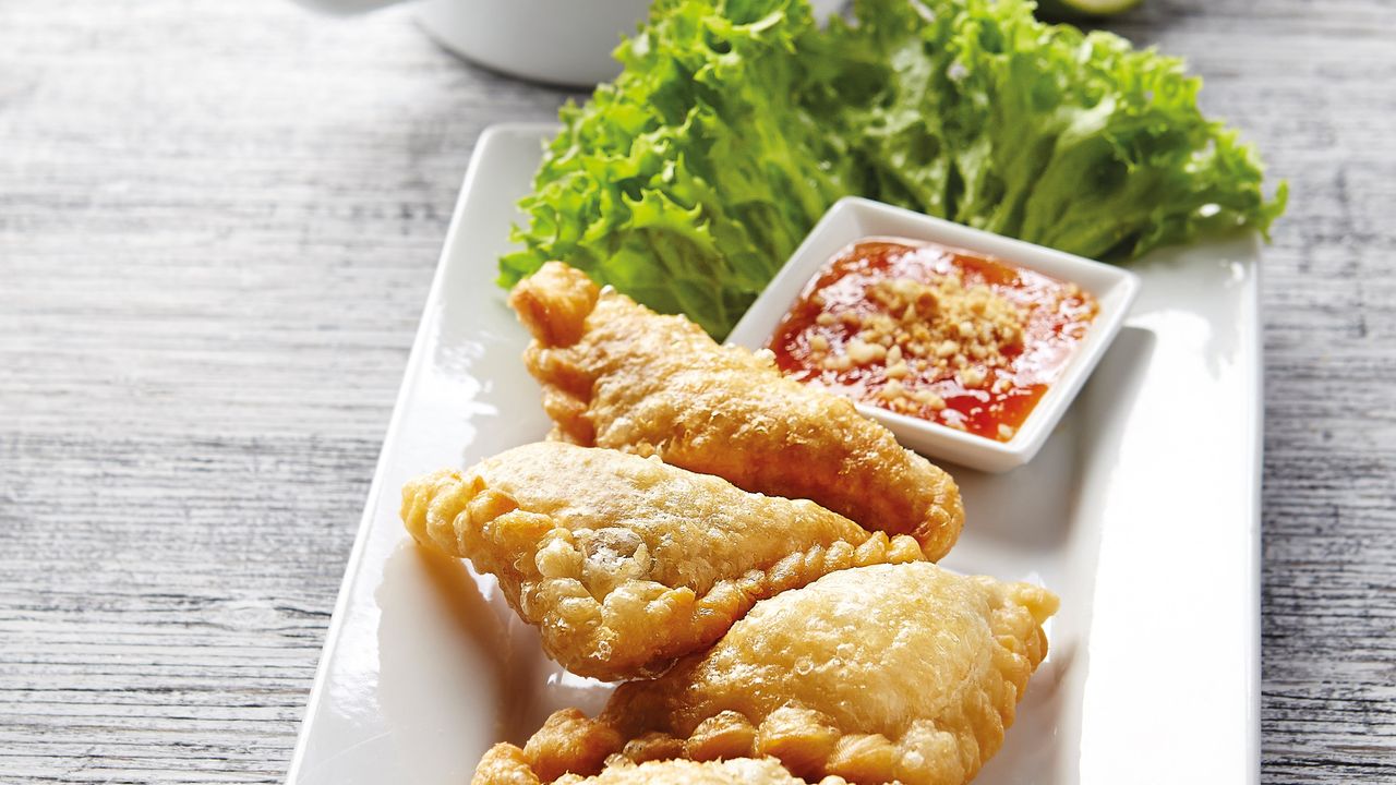 Vegetarian Curry Puffs (4 Pieces)