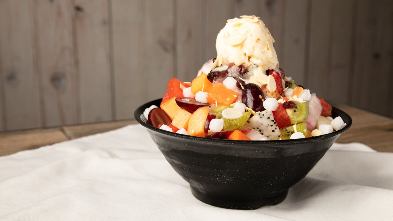 Bingsu Trái Cây (Fruit Bingsu)