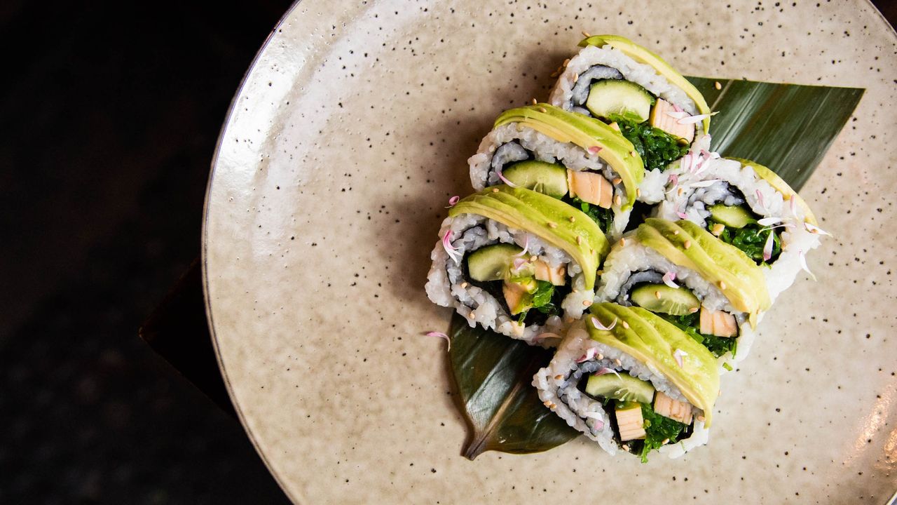 Avocado Sushi (4pcs)