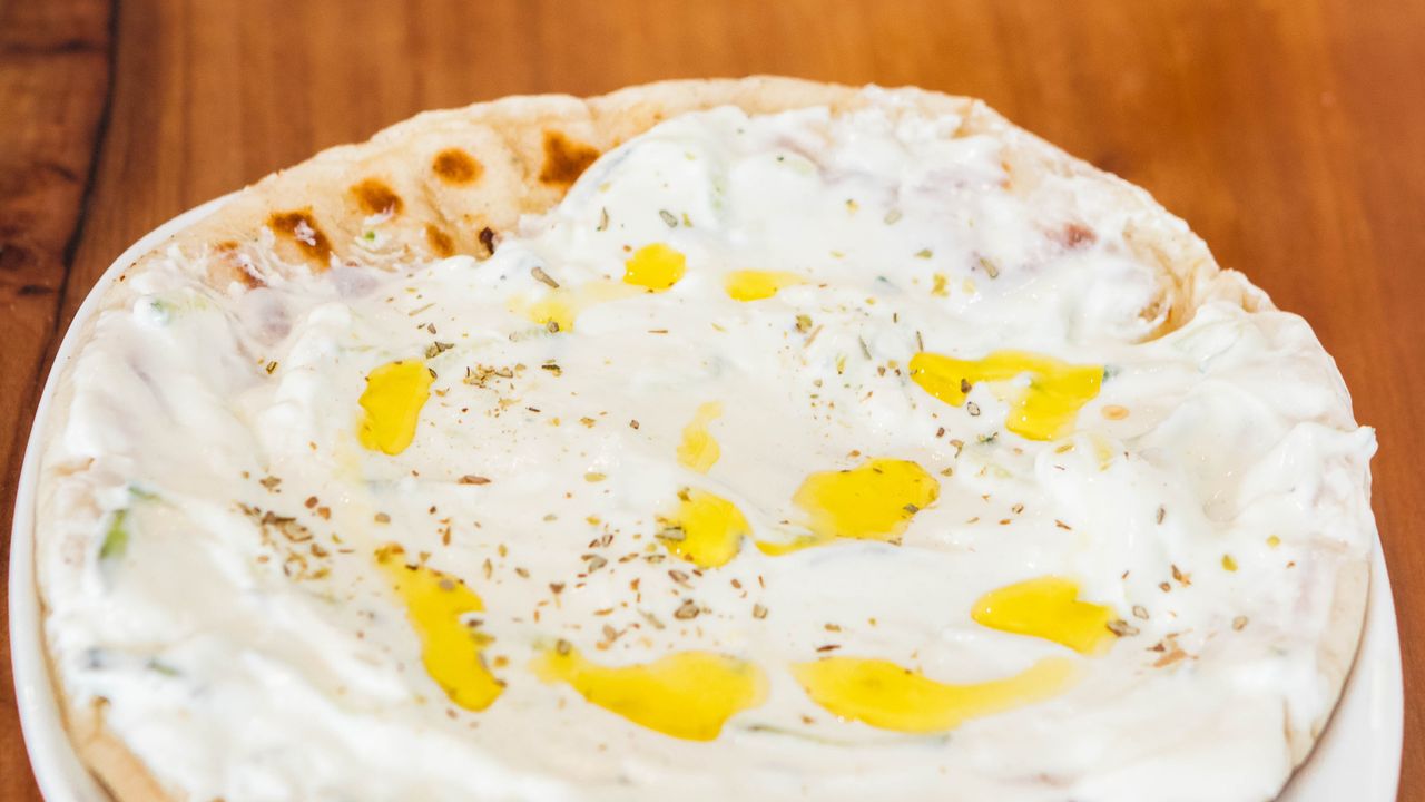 Pita Bread and Dip