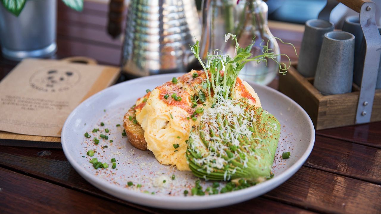 Chilli Cheese Egg (V) (GFO)