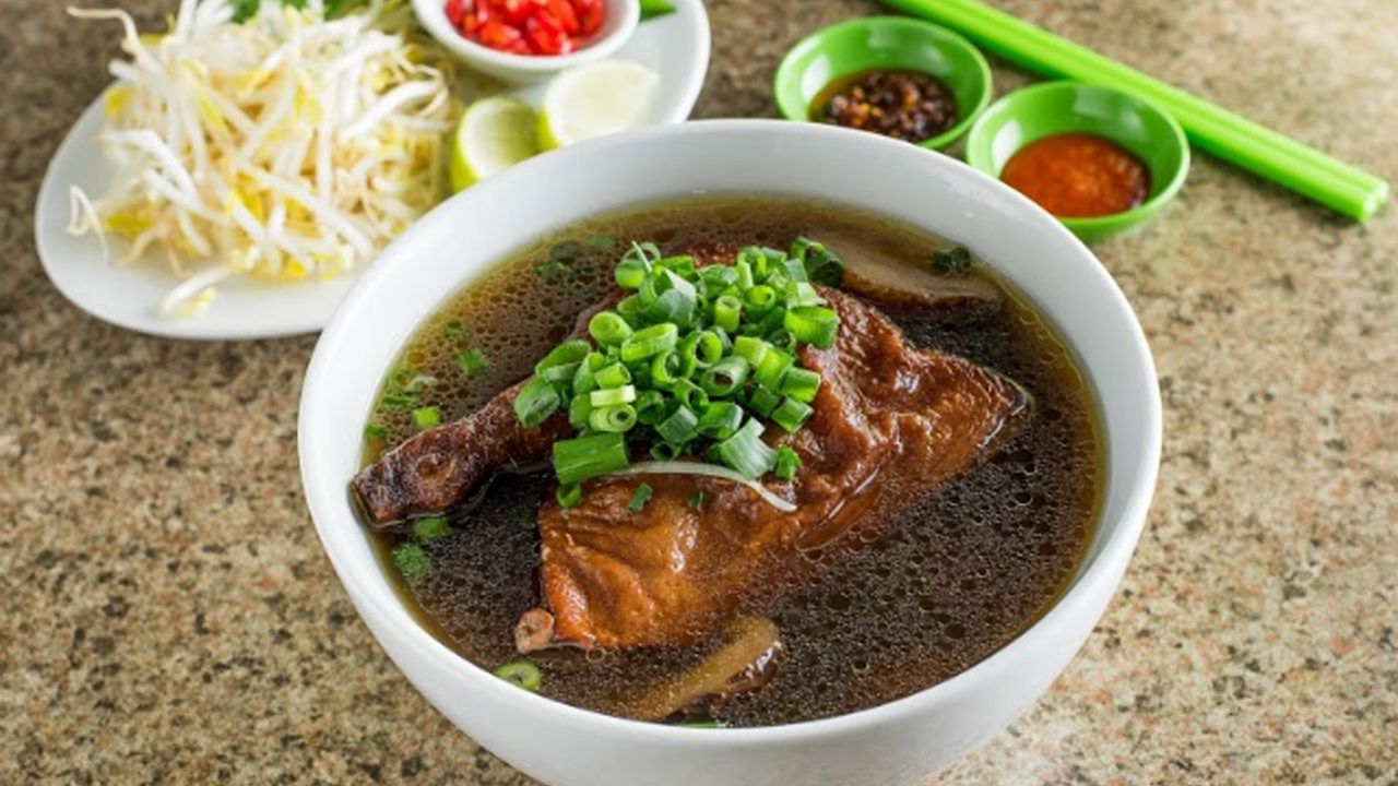 Duck & Mushroom Egg Noodle Soup