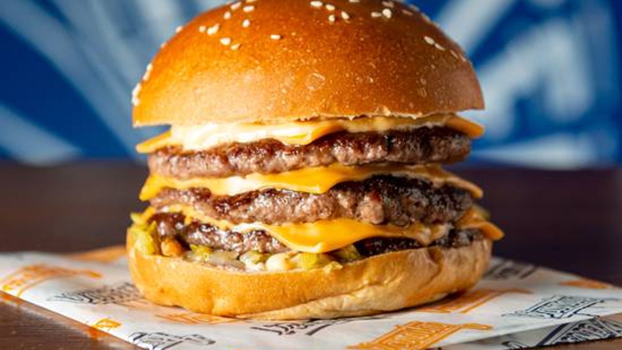 Triple Cheeseburger