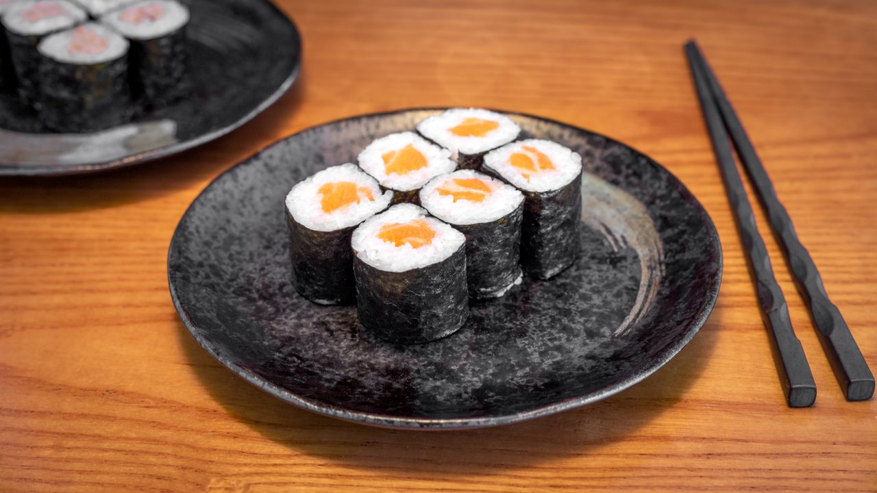 Salmon Baby Roll - 6 Pieces