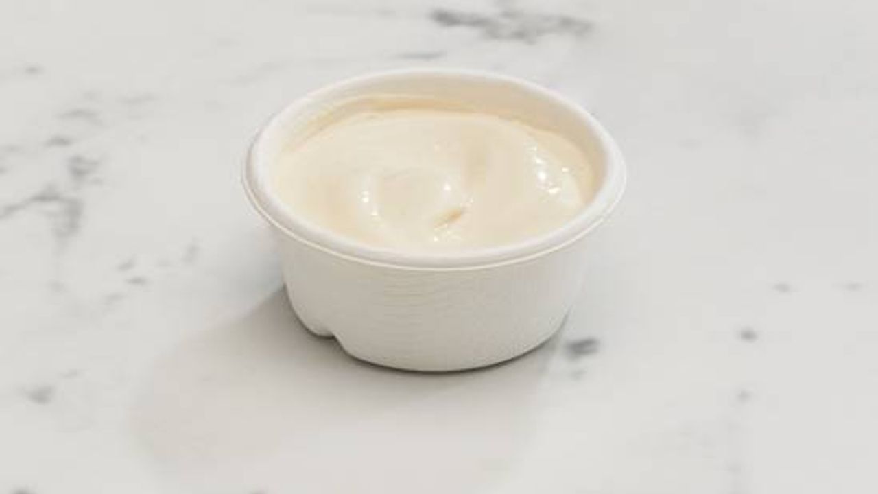 Side of Garlic Sauce