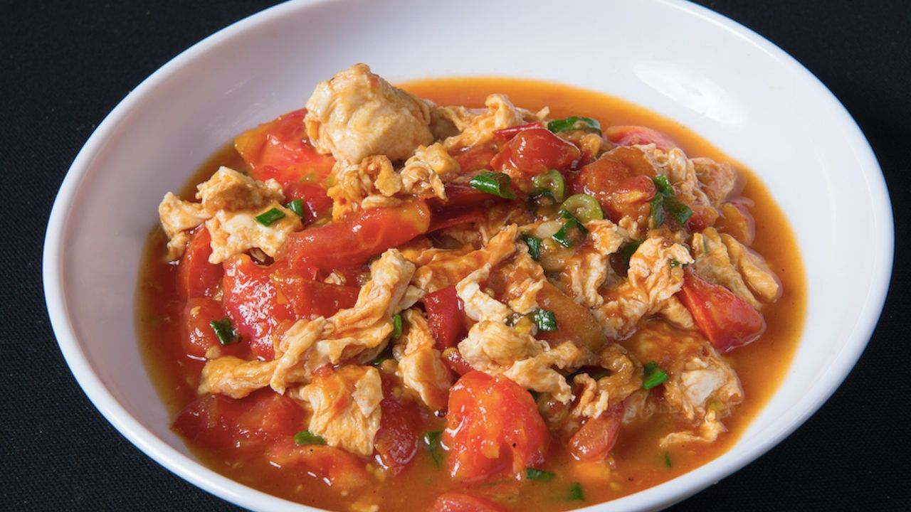 U52 Wok Fried Scrambled Eggs With Tomato