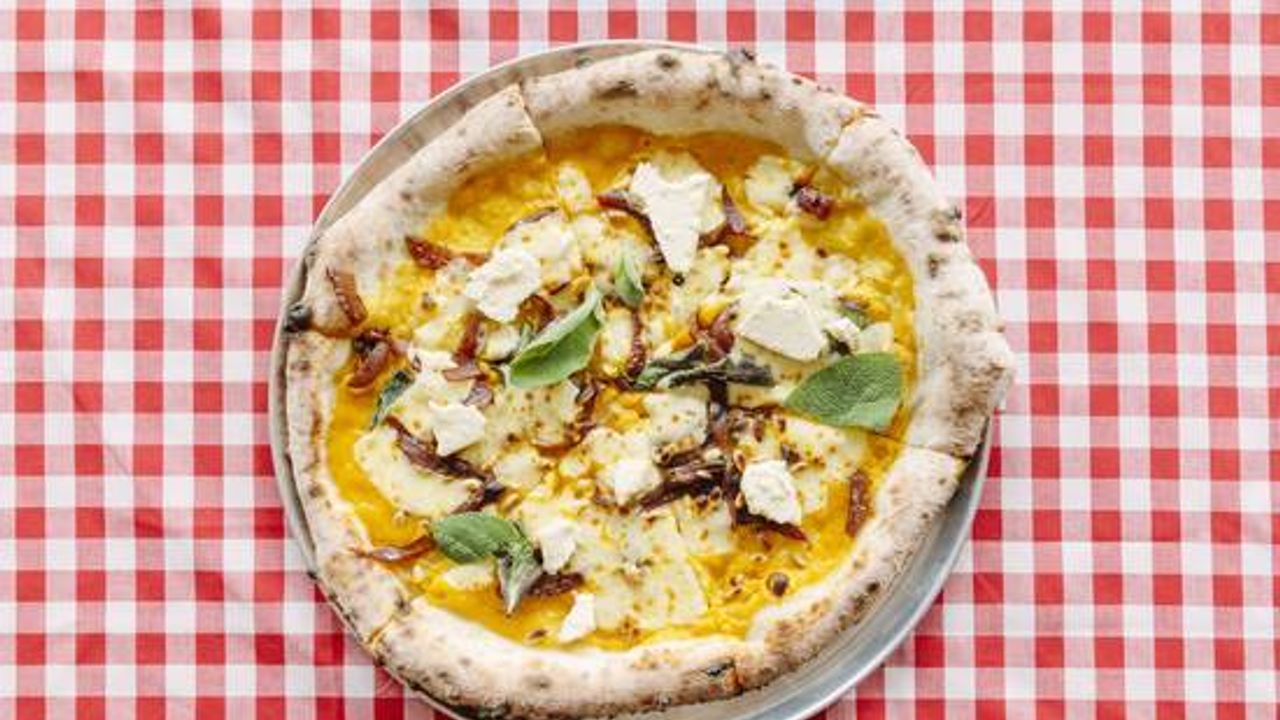 Pumpkin Pizza (V)