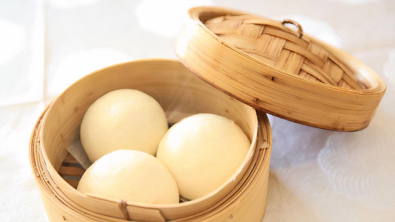 07 Steamed egg custard buns (2 pcs)