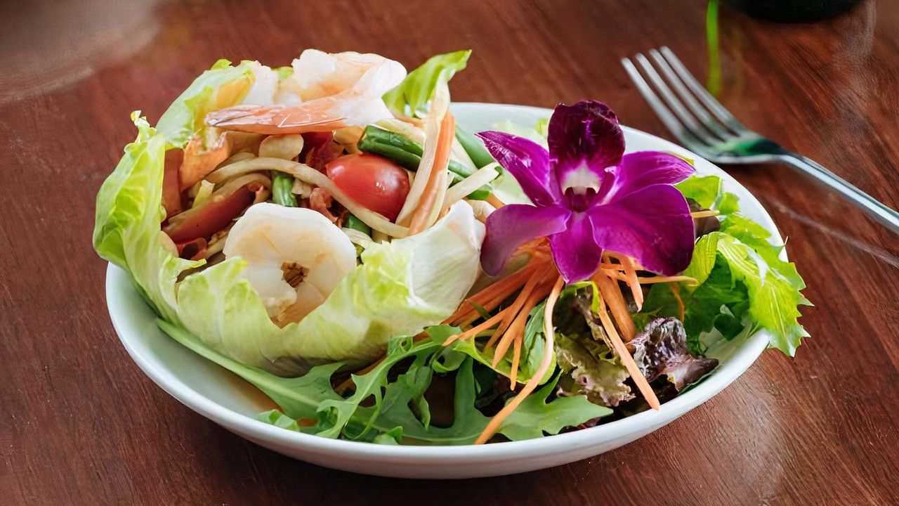 Som Tom with King Prawn