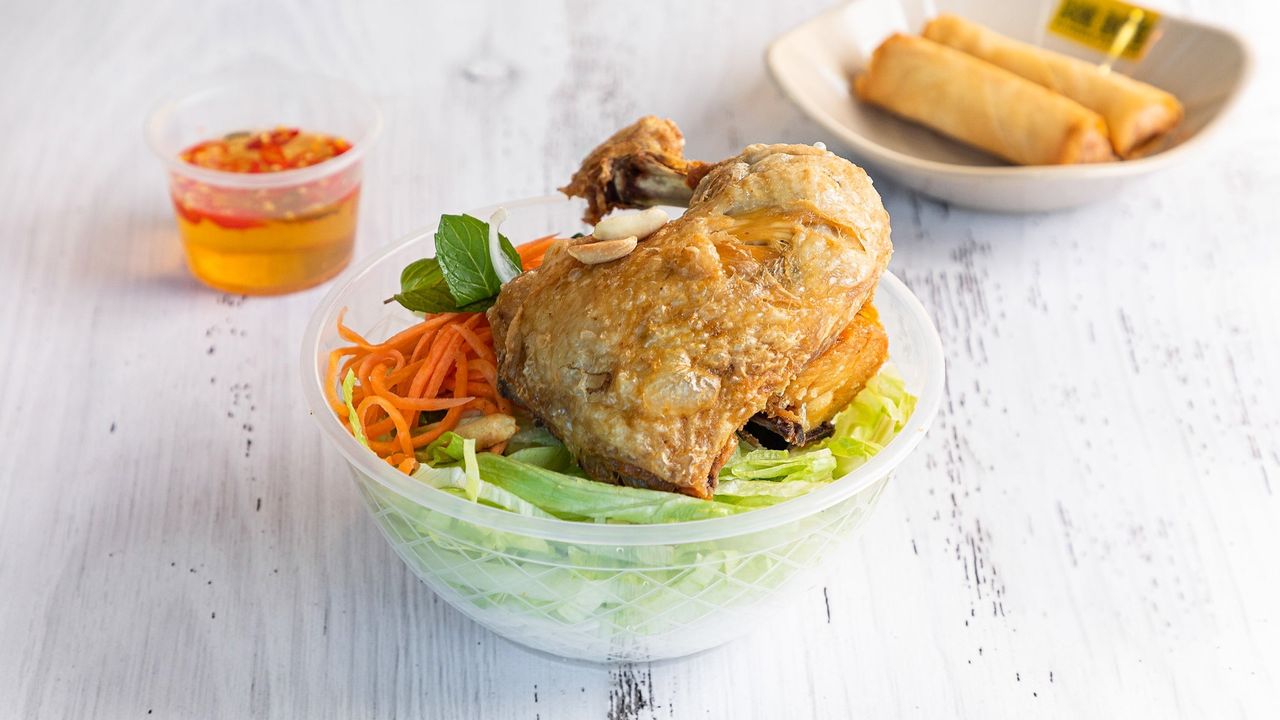 Crispy Skin Chicken Salad