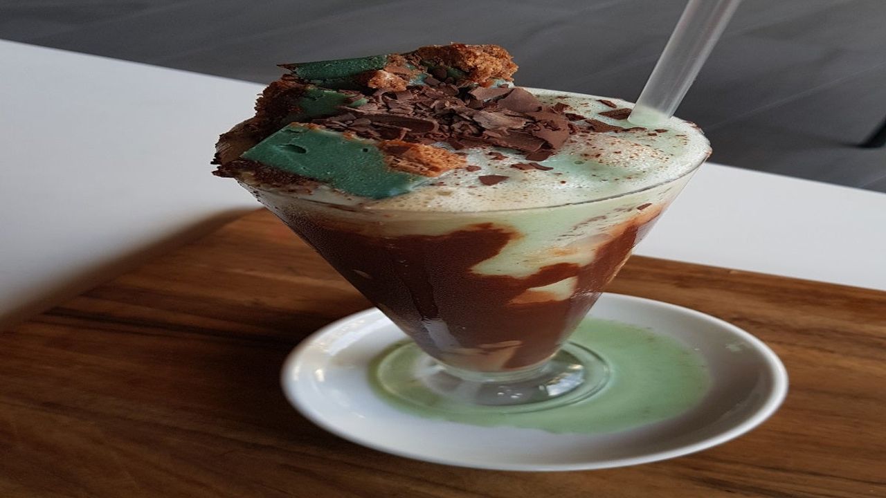 Mint Chocolate Loaded Shake